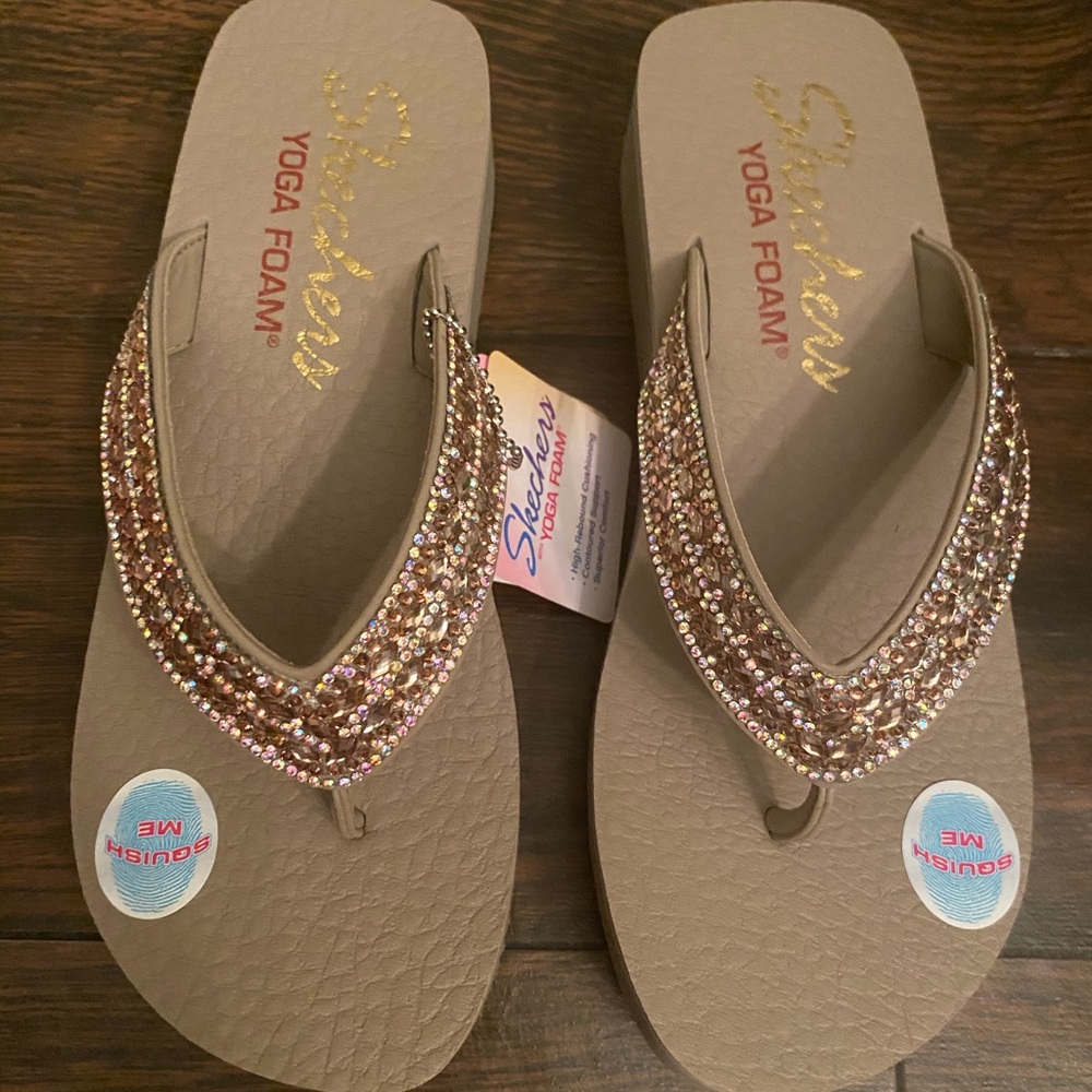 Sketchers Vinyasa Ladies Sandals with bling! 7M